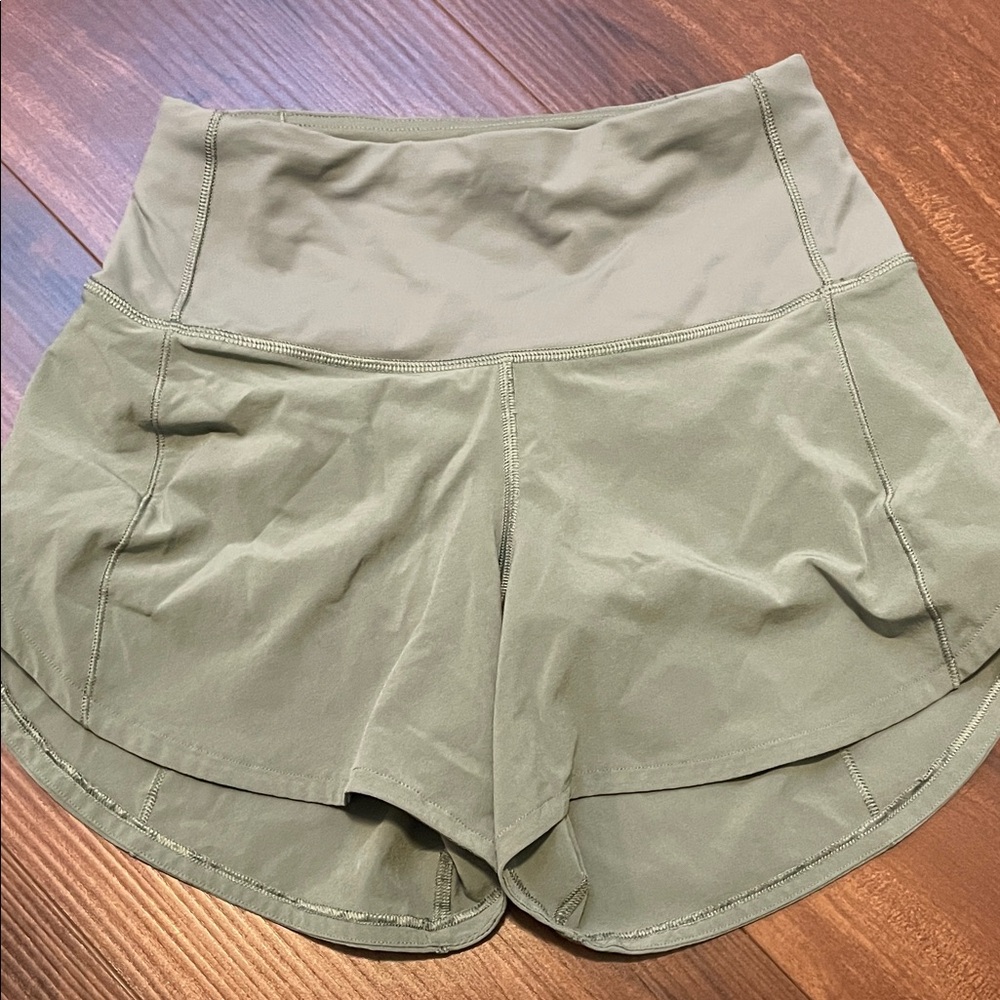 lululemon 4 inch grey eucalyptus shorts in size 0